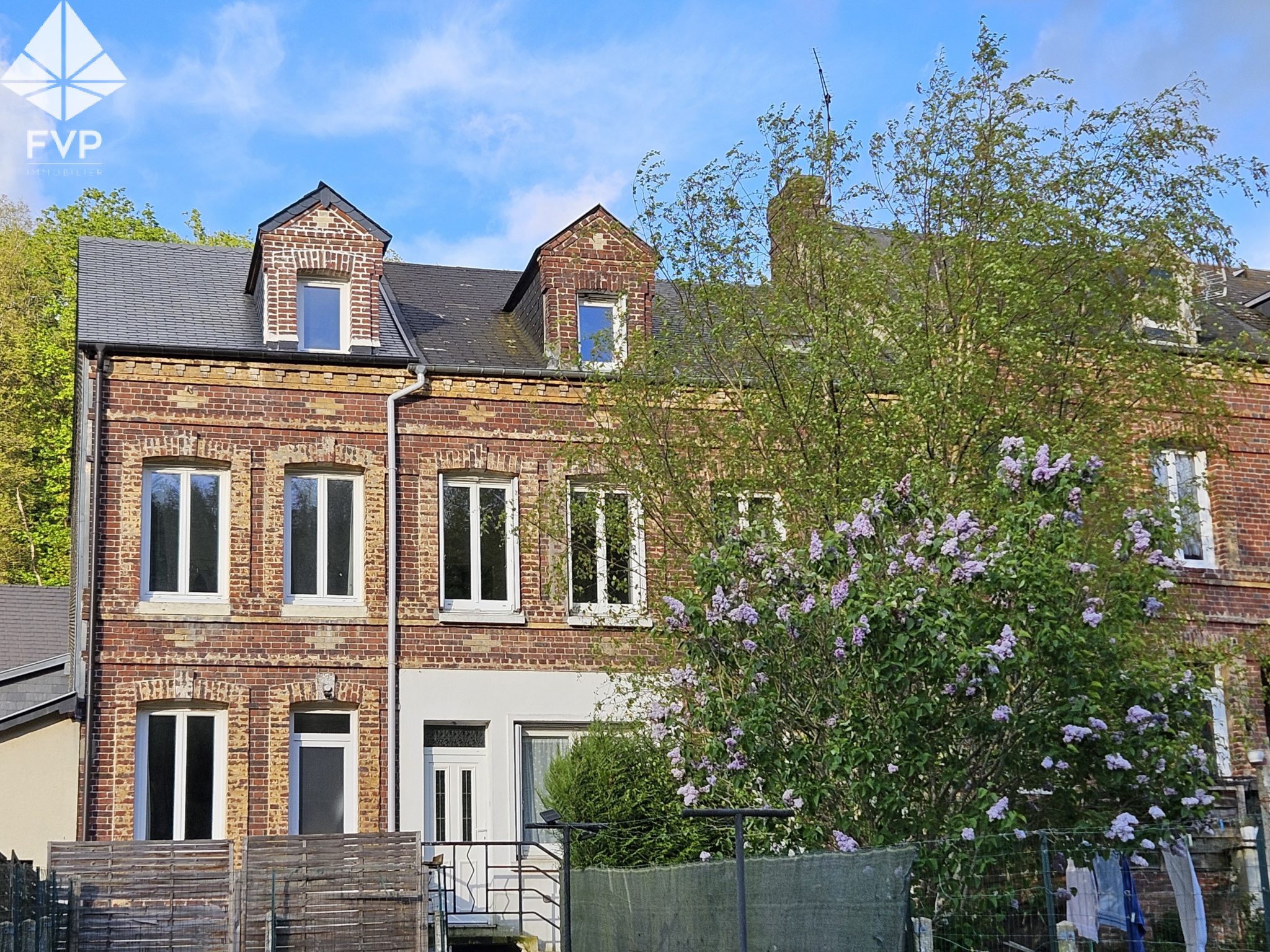 Vente Maison 59m² 4 Pièces à Lillebonne (76170) - Fvp Immobilier